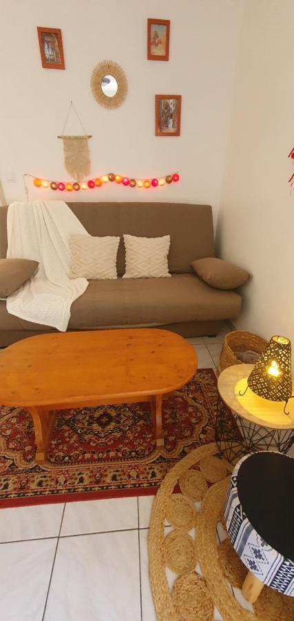 Petite maison au calme garrigue et mer Montpellier Teyran Extérieur photo
